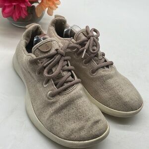 Allbirds Pink wool Runners Sz 9. SNK1223D